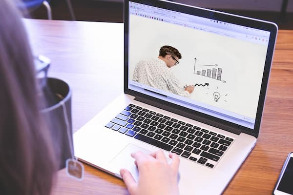 como una licenciatura te ayuda a encontrar un mejor empleo