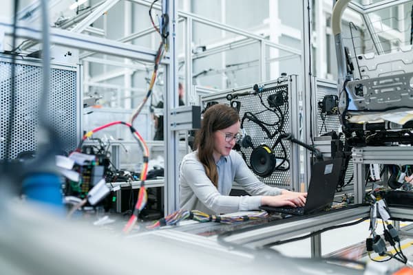 cuanto gana un ingeniero de software en mexico