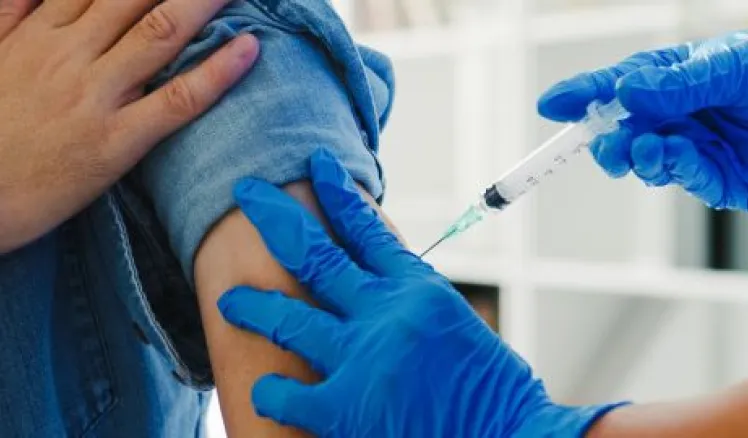 ¿Cada cuánto se refuerza la vacuna contra el sarampión?